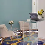 Luxury 4*