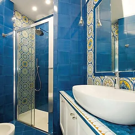 Luxury 4*