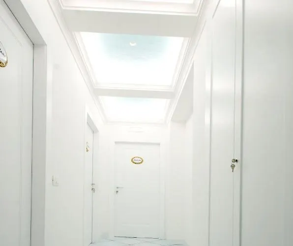 Luxury Bed & Breakfast 4*